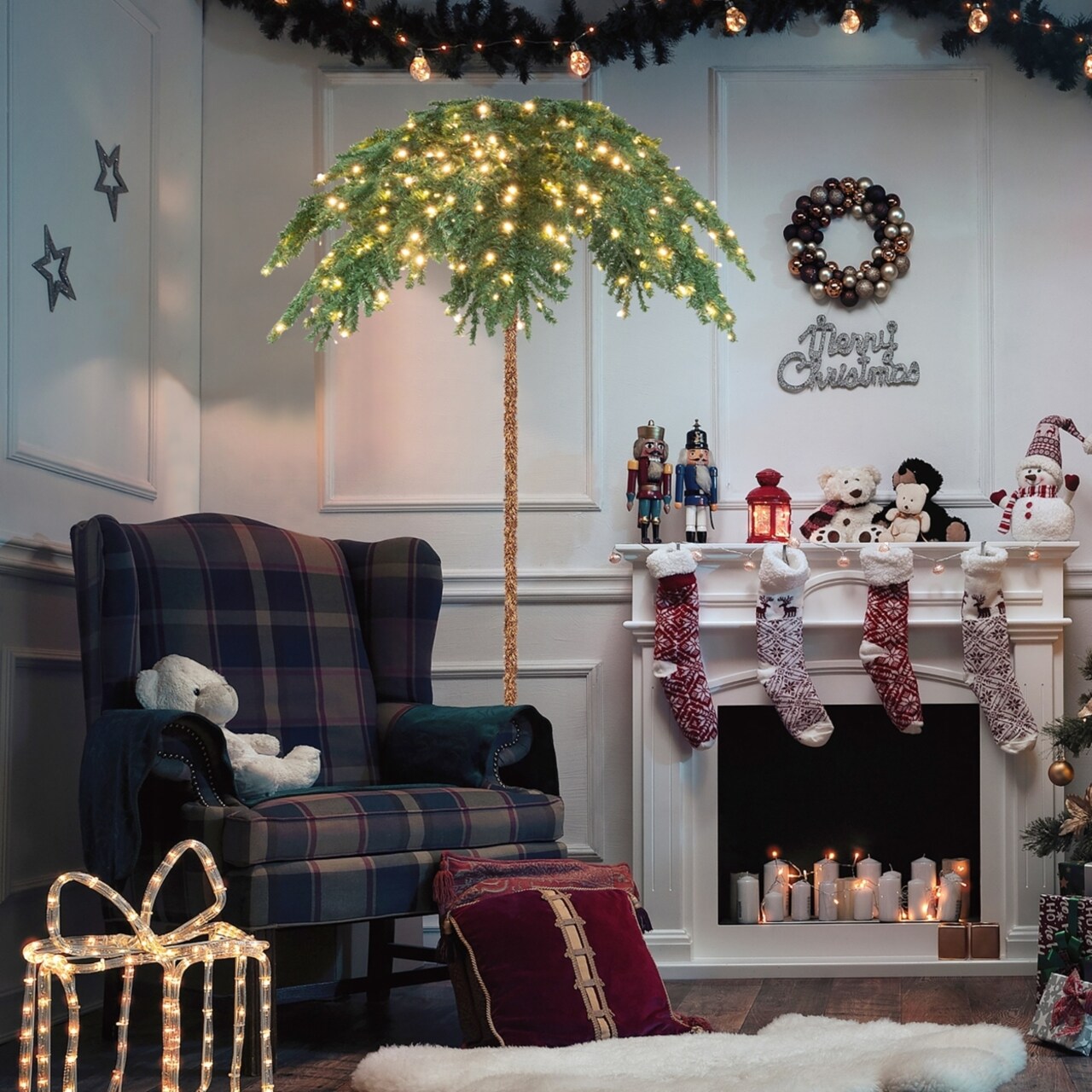 6Ft Artificial Pre-Lit Palm Tree Hinged Christmas Tree W/ 250 Led Lights